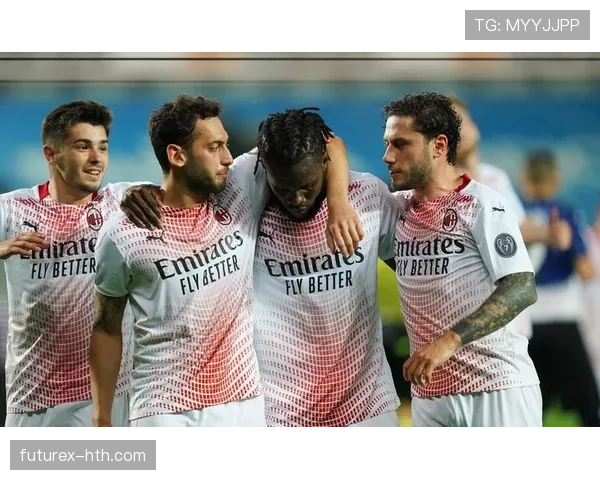 恰尔汗奥卢无球跑动成战术新亮点，助攻能力引瞩目