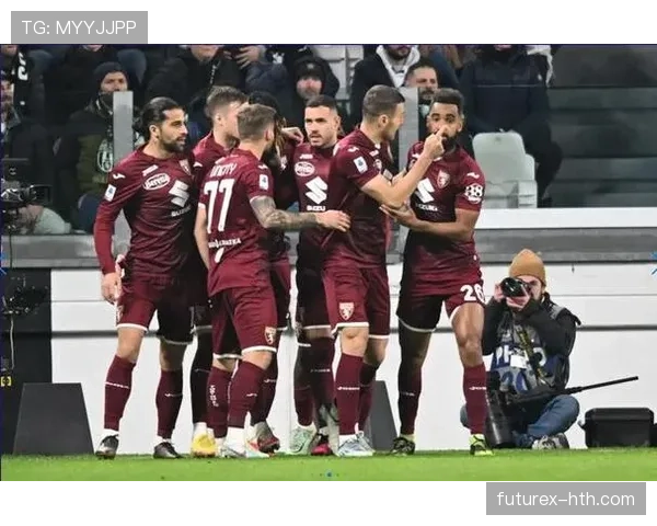 海伦芬借力数据分析优化战术,状态回升强势重返争冠行列 海伦芬借力数据分析优化战术,状态回升强势重返争冠行列