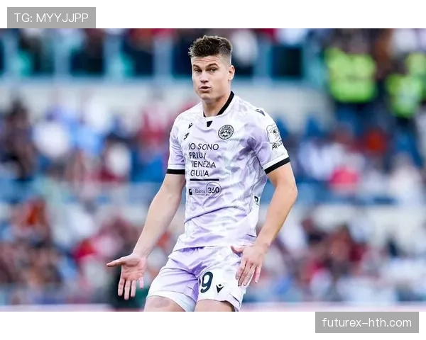 梅里诺本赛季表现稳健,中场潜力持续提升 梅里诺本赛季表现稳健,中场潜力持续提升