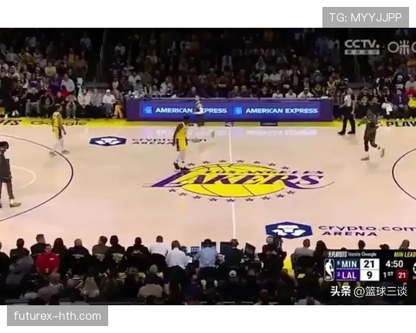 哈利伯顿挡拆创造多次得分机会 提升湖人关键时刻进攻效率